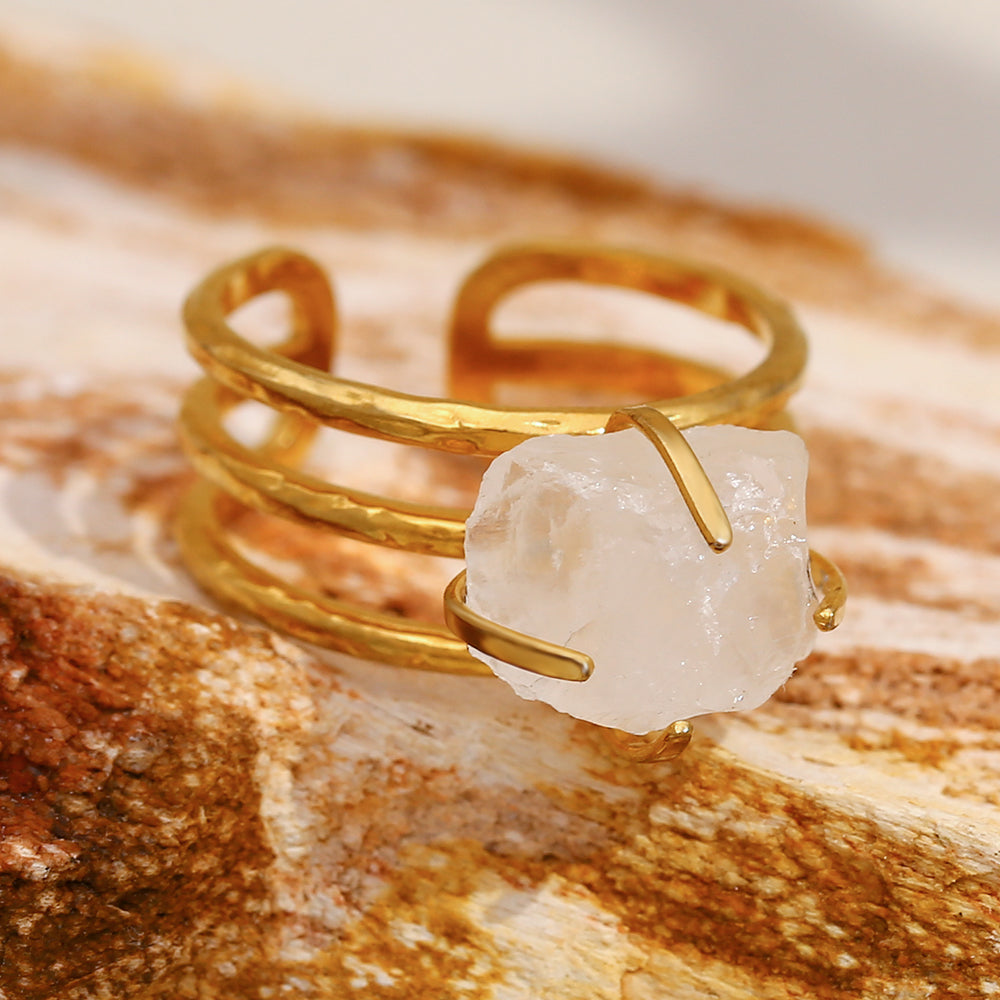 Front view of the Raw Crystal Gold Ring.